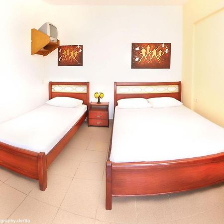 Hotel Stefani Sarti Buitenkant foto