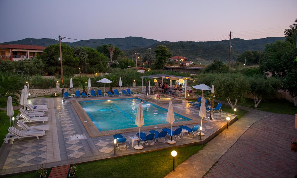 Hotel Stefani Sarti Buitenkant foto