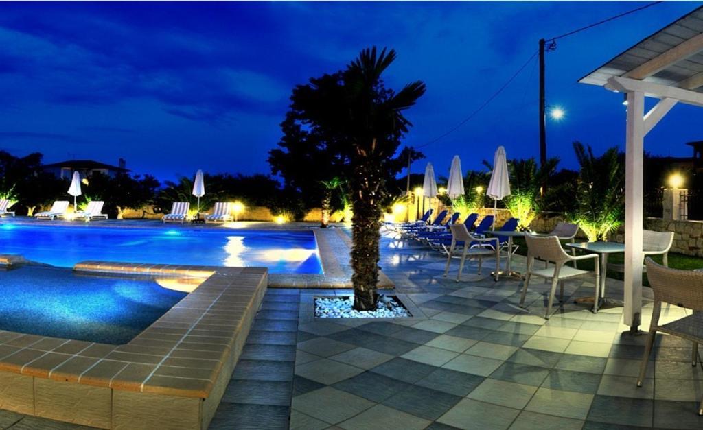Hotel Stefani Sarti Buitenkant foto