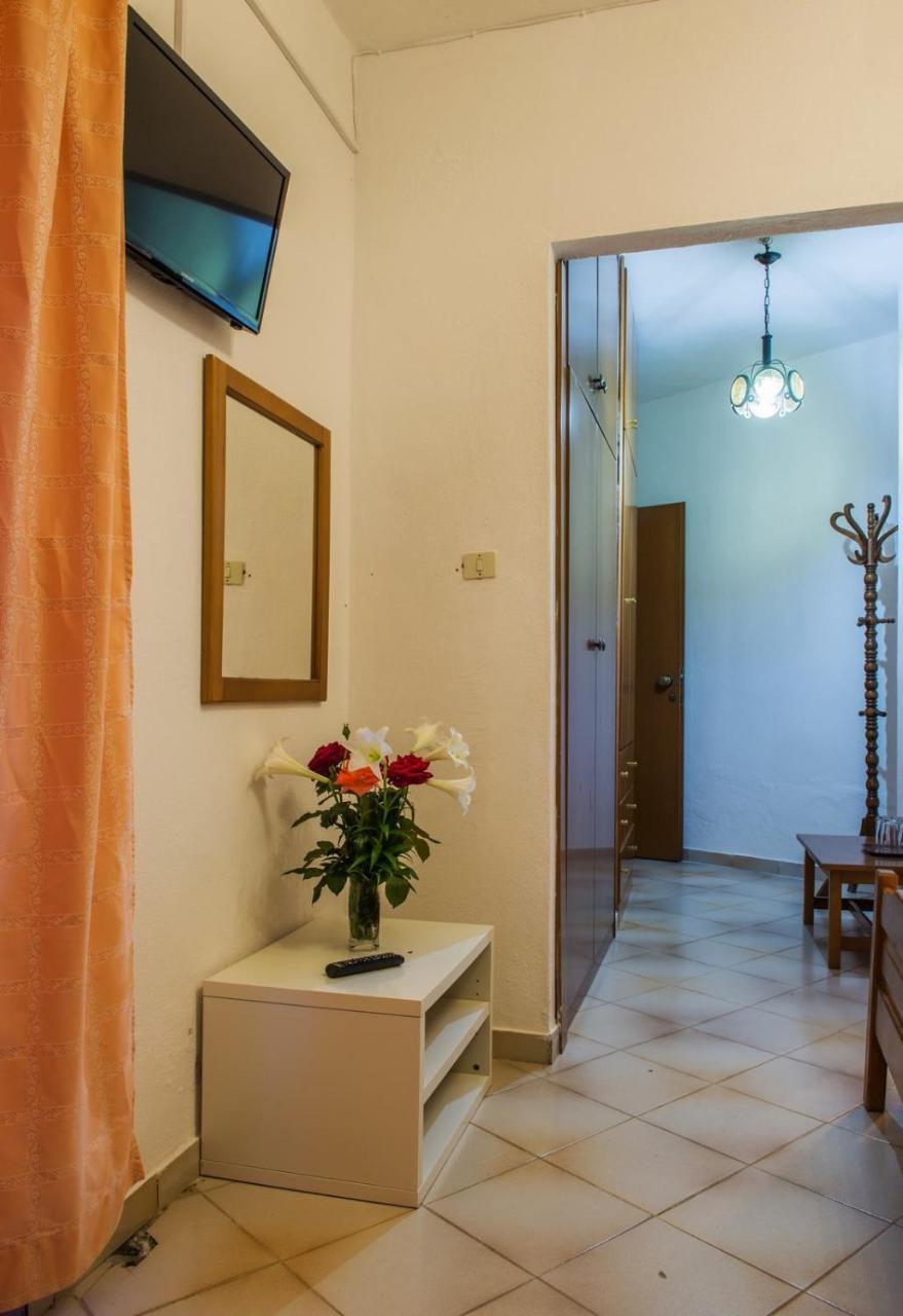 Hotel Stefani Sarti Buitenkant foto