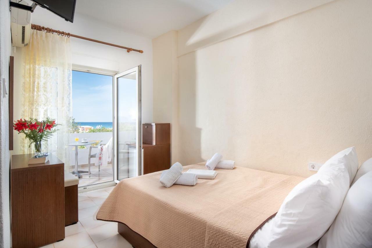 Hotel Stefani Sarti Buitenkant foto
